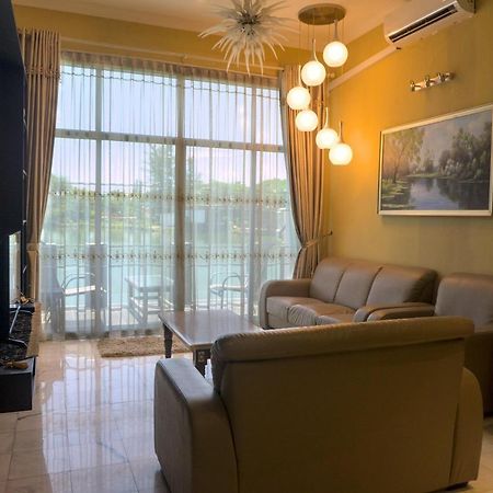 The Leaf Homestay Lutong エクステリア 写真