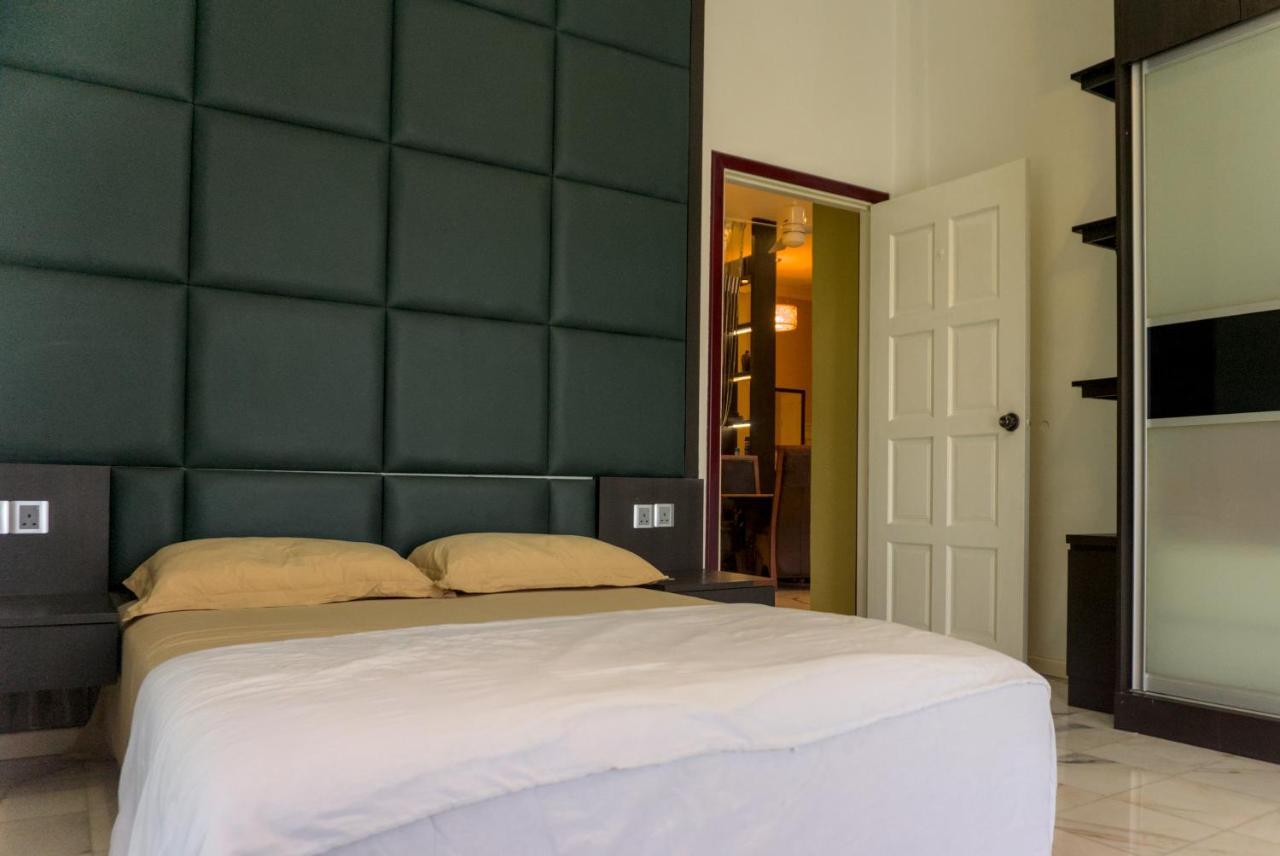 The Leaf Homestay Lutong エクステリア 写真