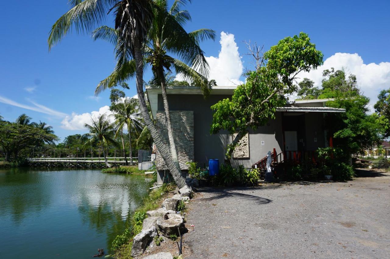 The Leaf Homestay Lutong エクステリア 写真